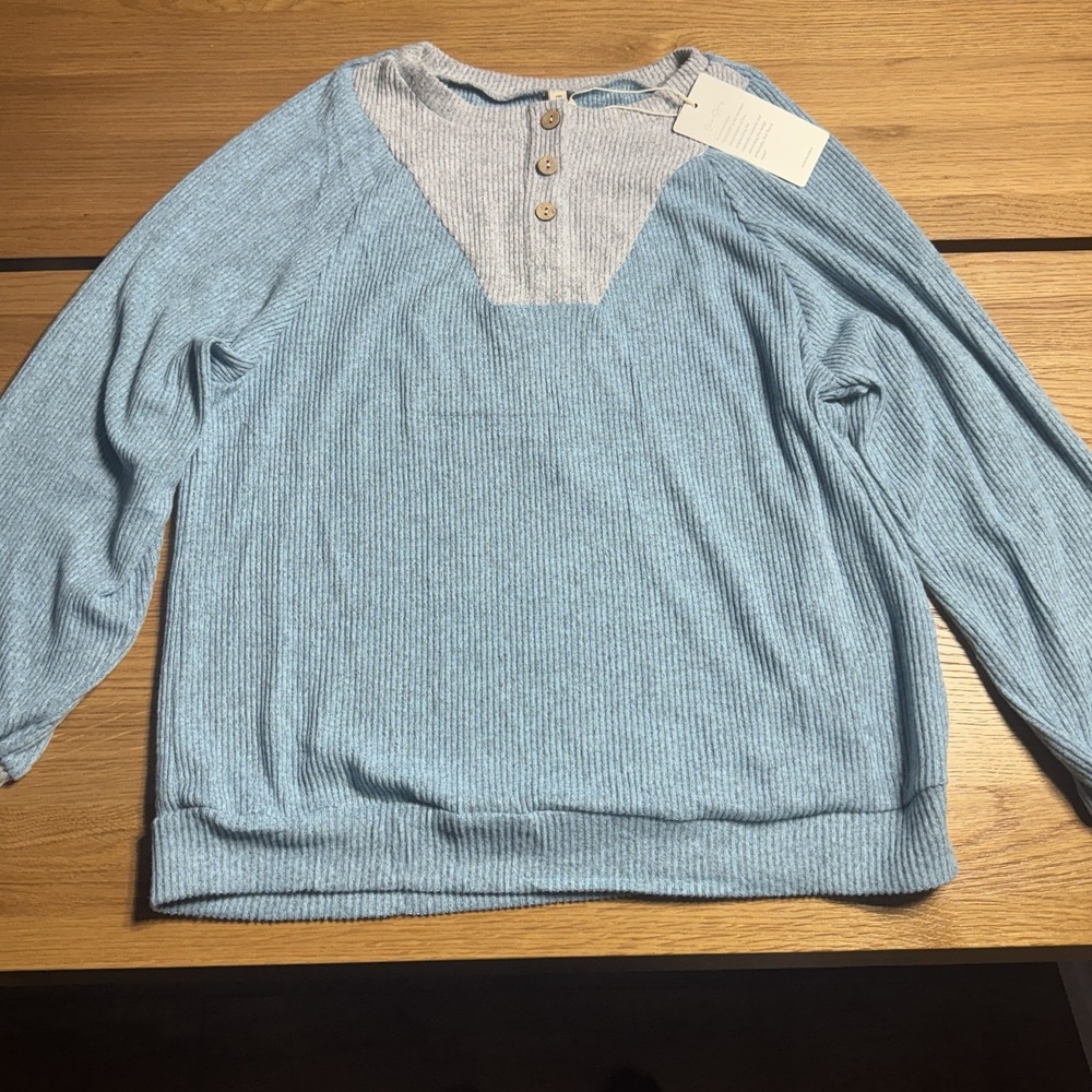 NEW Women's Soft Blue & Gray Henley Shirt - Size Medium